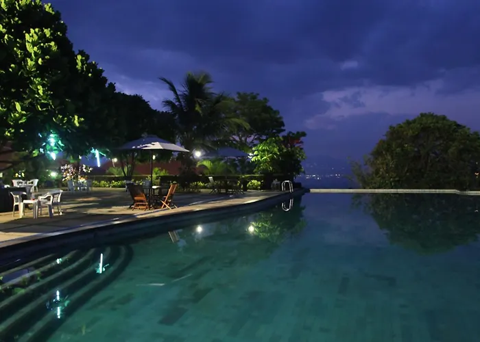 D\'Emmerick Salib Putih Hotel Salatiga