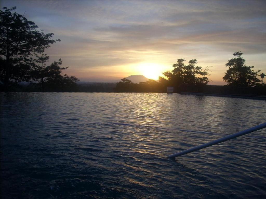 Hotel D'emmerick Salib Putih 3*