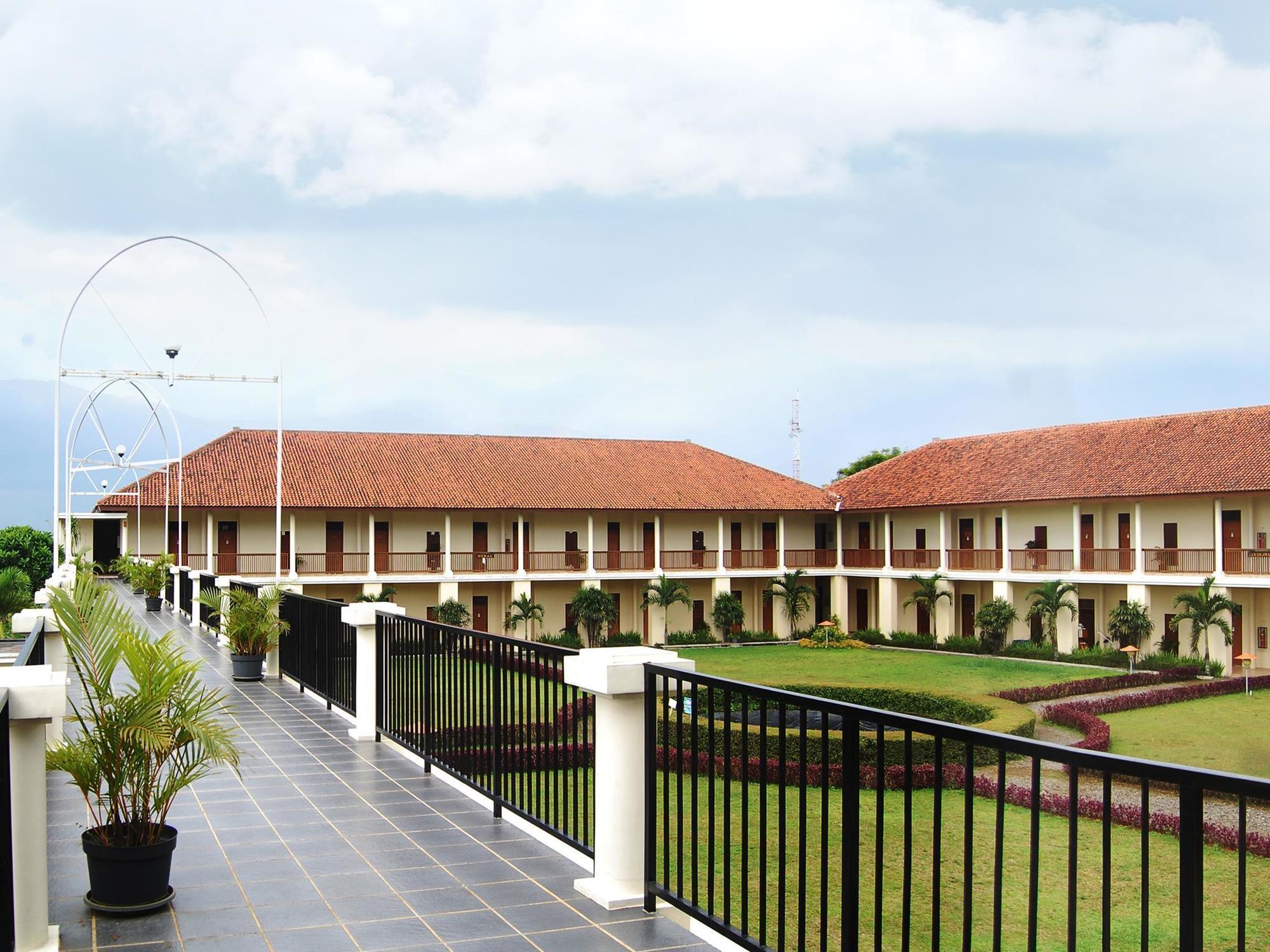 D'emmerick Salib Putih