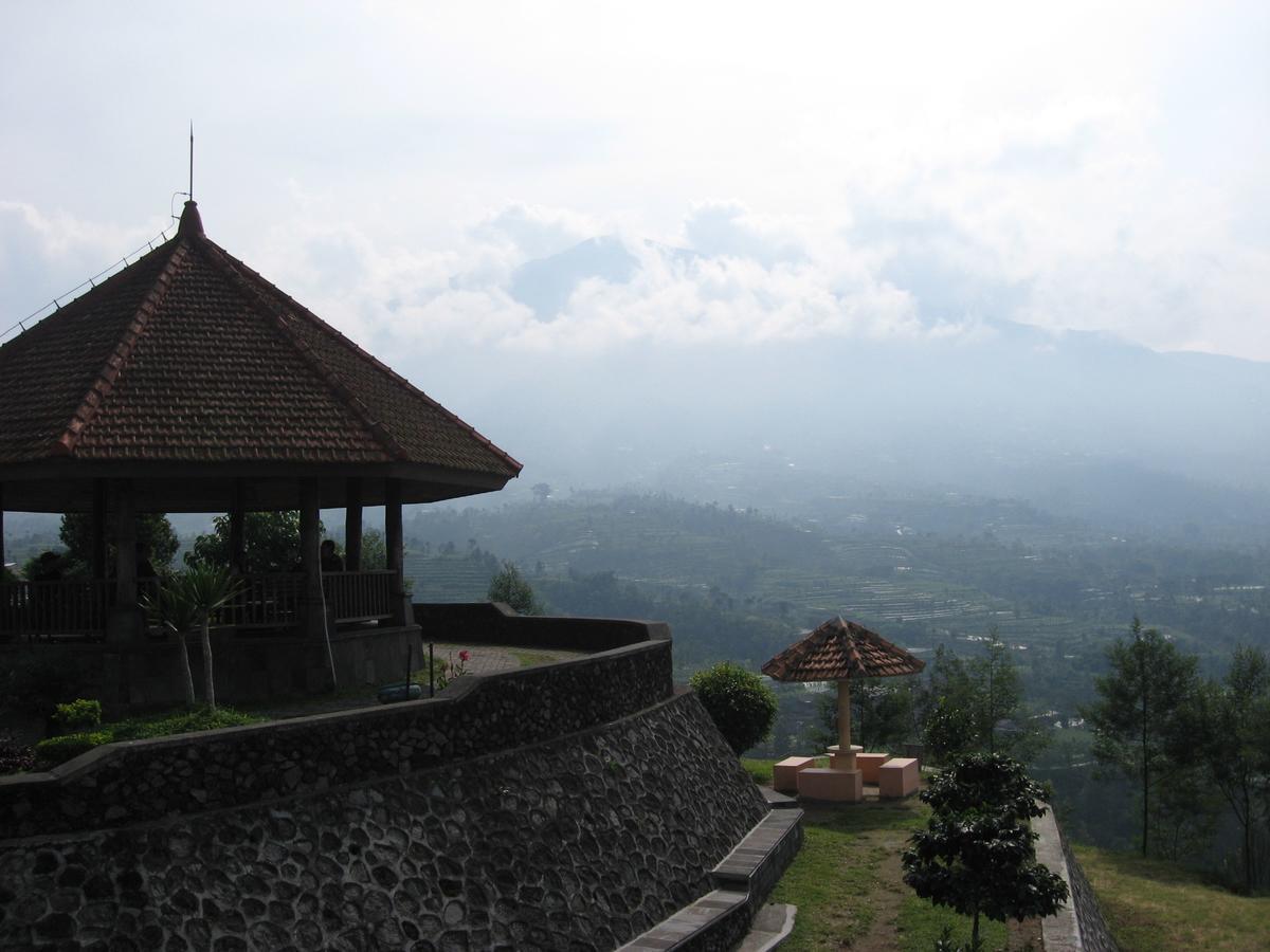 Hotel D'emmerick Salib Putih 3*