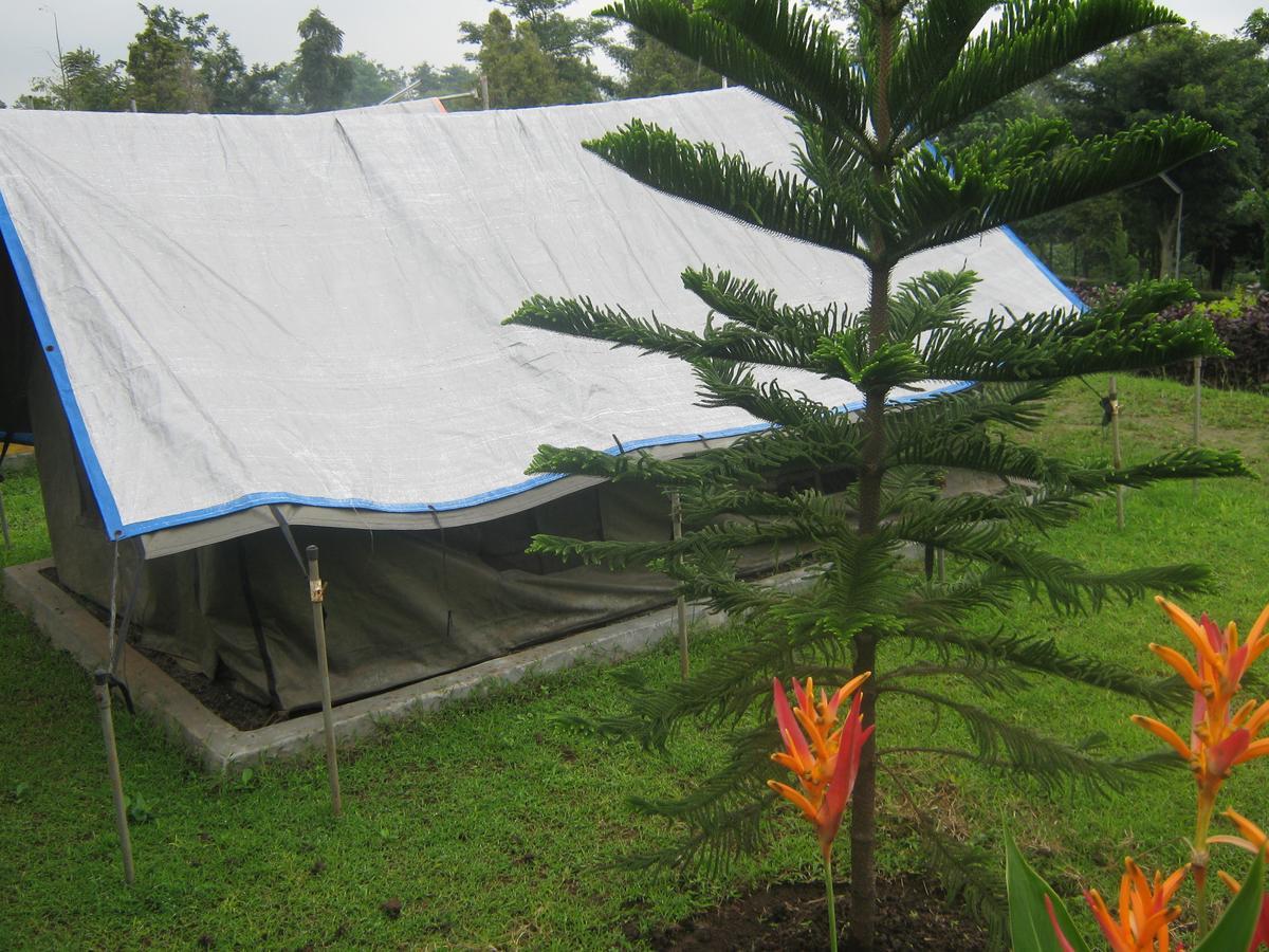 D'emmerick Salib Putih Salatiga