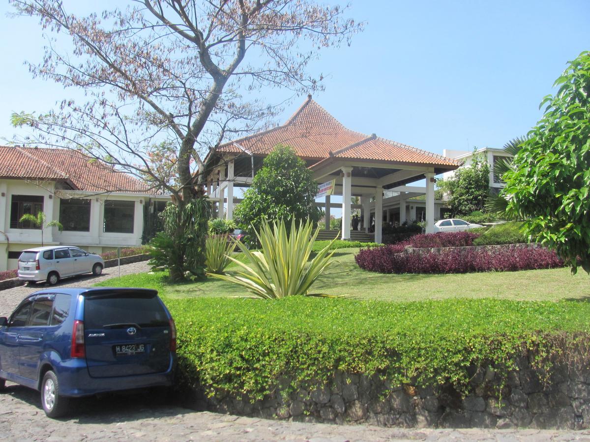 Hotel D'emmerick Salib Putih 3*
